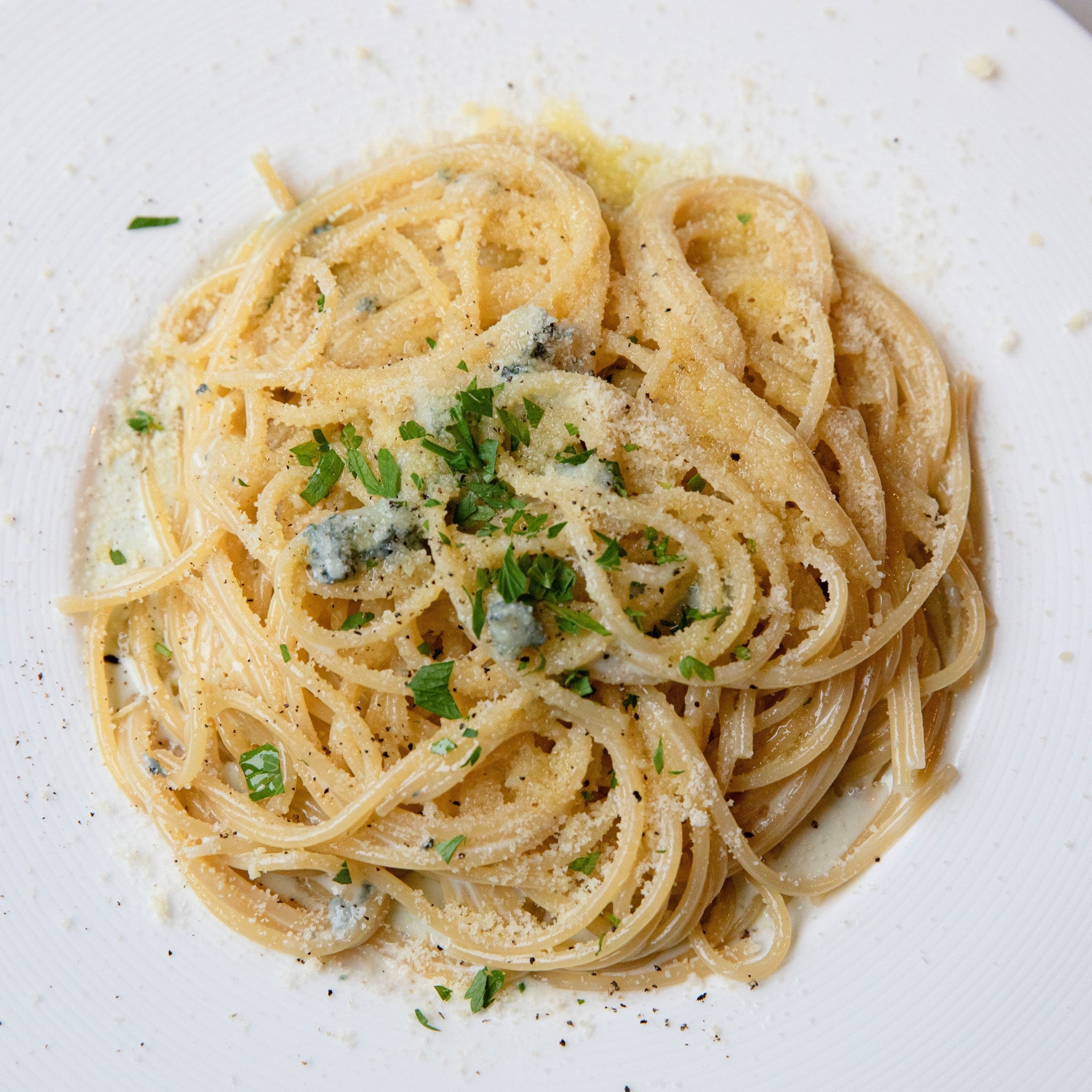 濃厚ゴルゴンゾーラのクリームソースほのかな蜂蜜風味