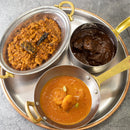 「ビーフビンダルー」「オマール出汁のバタープローン」「ポークチリキーマ」セット | シバカリーワラ